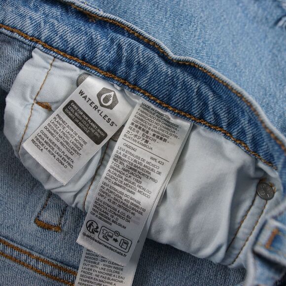 Levis 501 Original Fit High Rise Light Wash Distressed Blue Denim Shorts Sz 31 - Picture 7 of 10